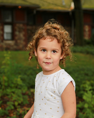 HOLLY-4249