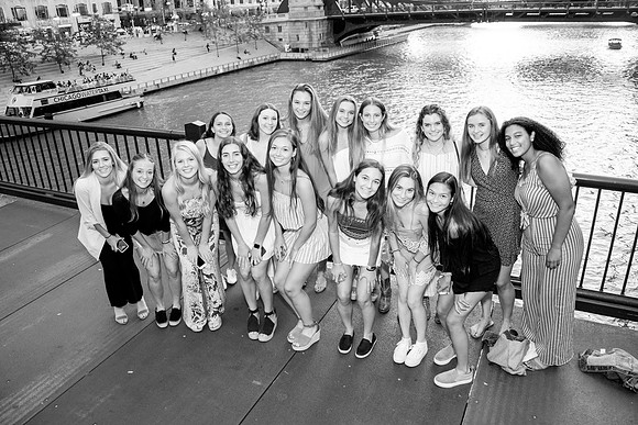 MAURA'S 16TH-7560