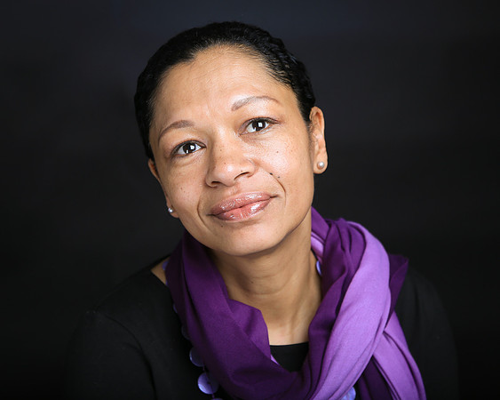 ERINKITOLA, MARIE-9363