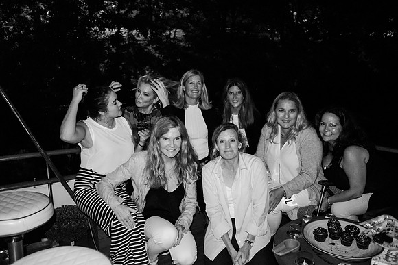 MARY OD B+W-8472