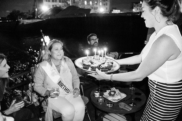 MARY OD B+W-8457