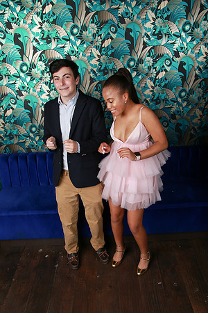 PROM 2019-8096
