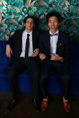 PROM 2019-8425