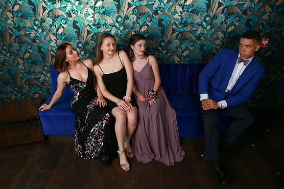 PROM 2019-8901