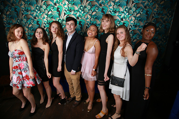 PROM 2019-8079
