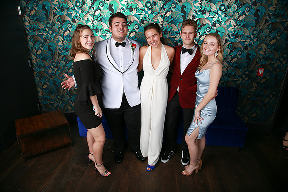 PROM 2019-8281
