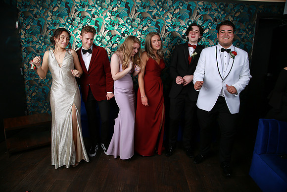 PROM 2019-8249