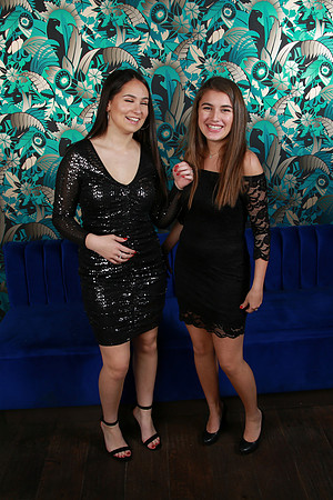 PROM 2019-7915