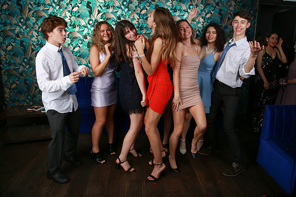 PROM 2019-8829-2