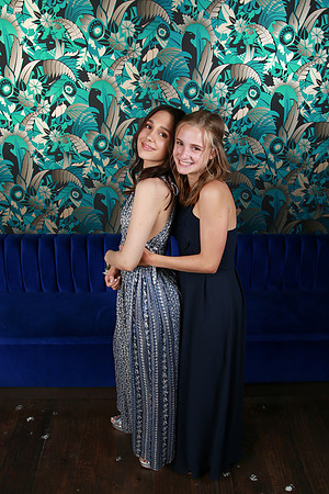 PROM 2019-8039