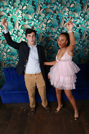 PROM 2019-8098