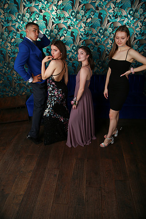 PROM 2019-8935