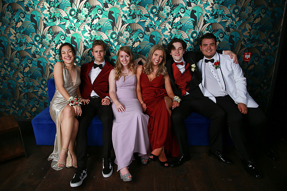 PROM 2019-8236