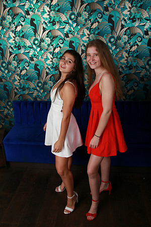 PROM 2019-8653