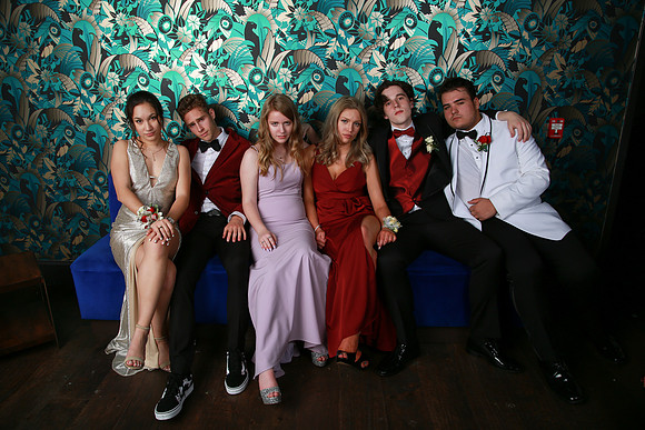 PROM 2019-8237