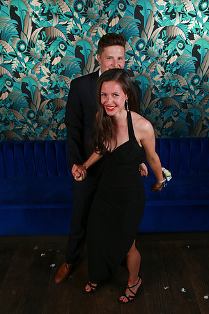 PROM 2019-7972