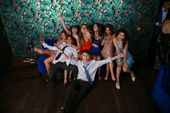 PROM 2019-8814