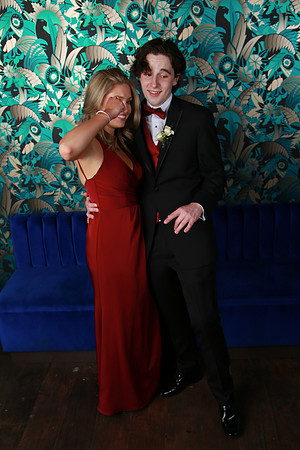 PROM 2019-8270
