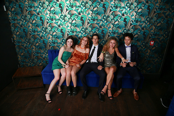 PROM 2019-8378