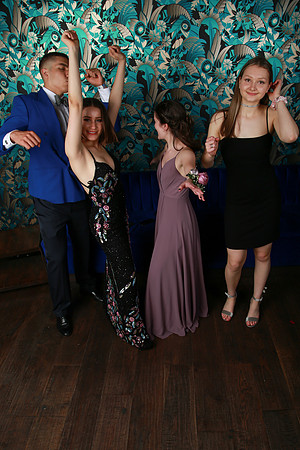 PROM 2019-8932