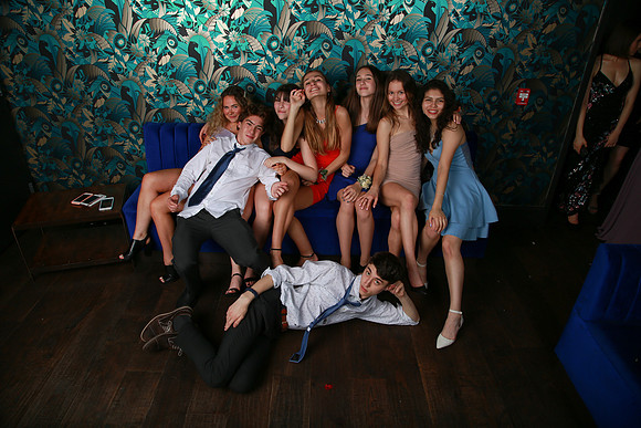 PROM 2019-8811