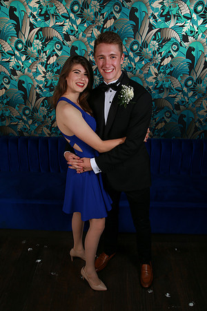PROM 2019-7951