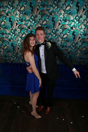 PROM 2019-7956