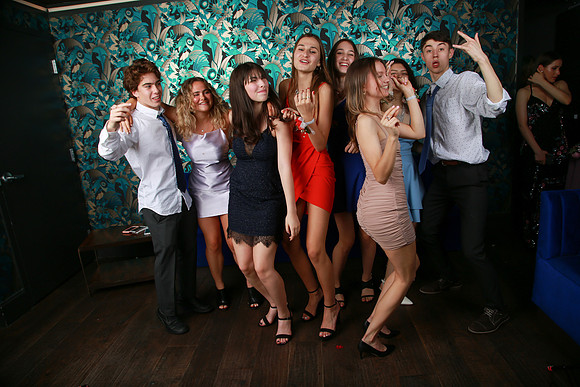 PROM 2019-8826
