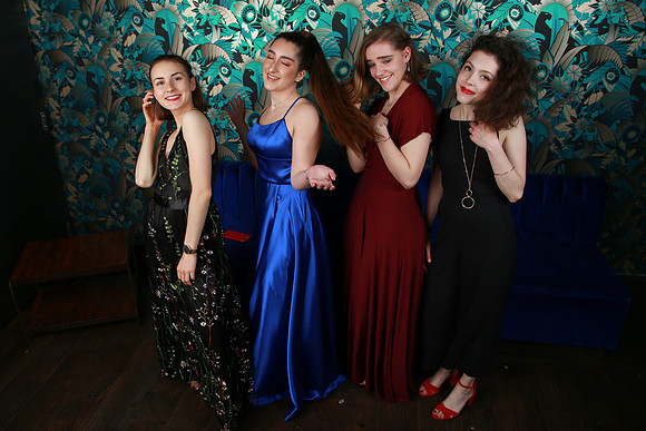 PROM 2019-8016