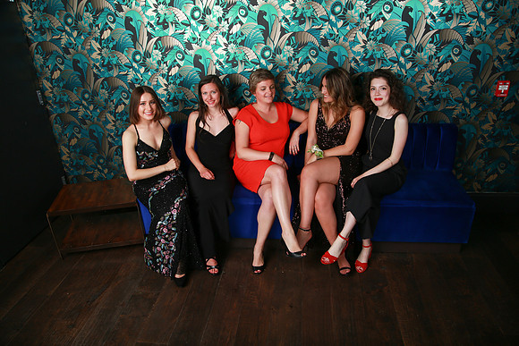 PROM 2019-8519