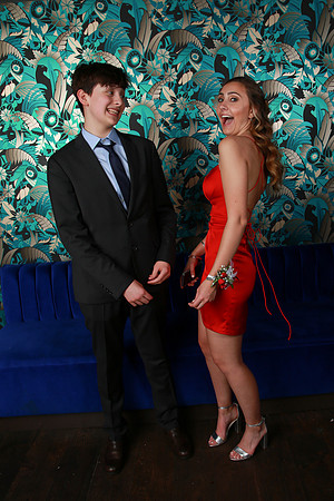 PROM 2019-8708