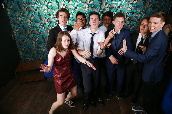 PROM 2019-8442