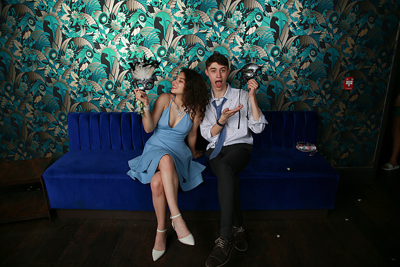 PROM 2019-8899