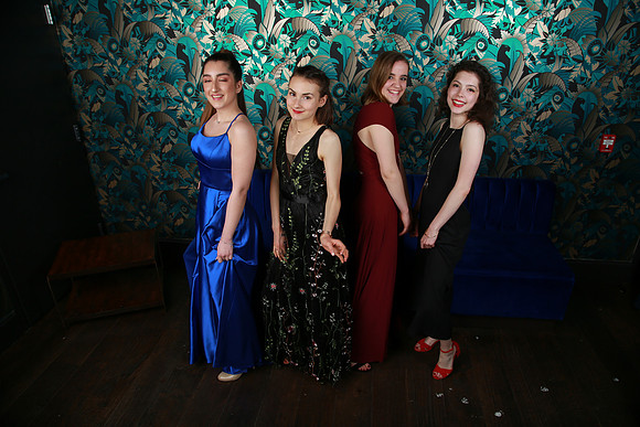 PROM 2019-8010