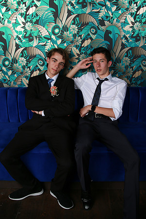 PROM 2019-8484