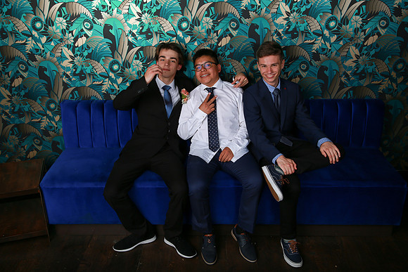 PROM 2019-8488