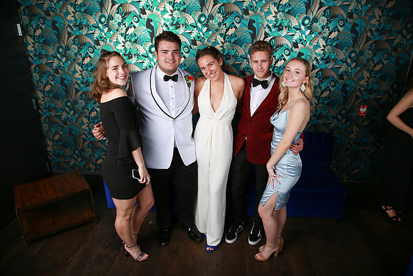PROM 2019-8284