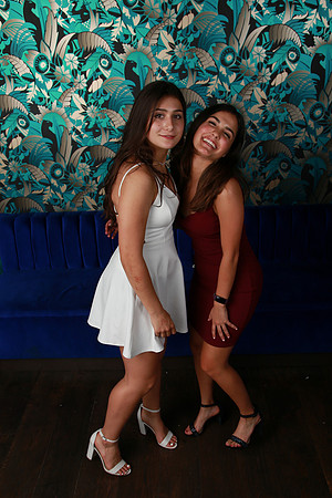 PROM 2019-8655