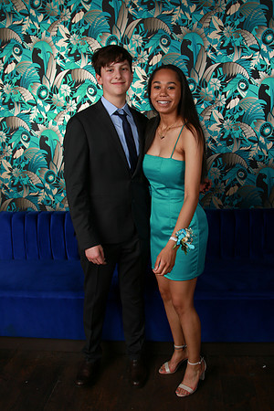 PROM 2019-8712