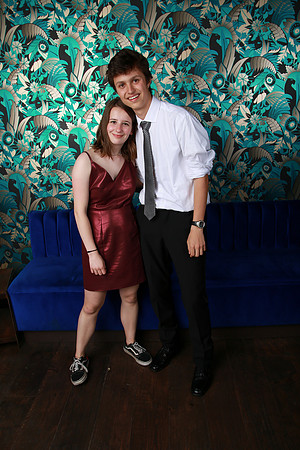 PROM 2019-8476