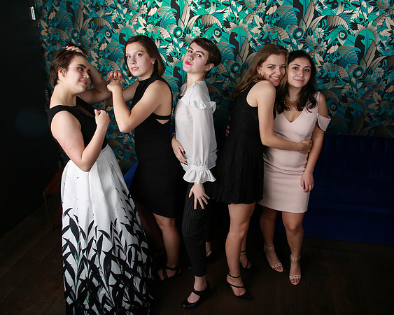 PROM 2019-8566