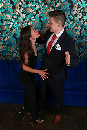 PROM 2019-7967