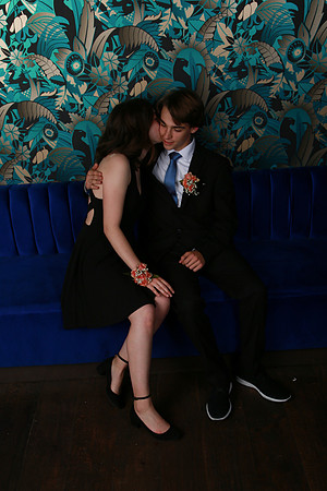 PROM 2019-8692