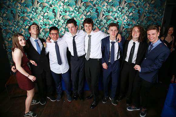 PROM 2019-8447