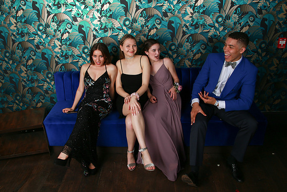 PROM 2019-8912