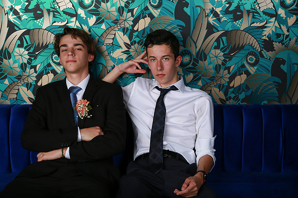 PROM 2019-8483