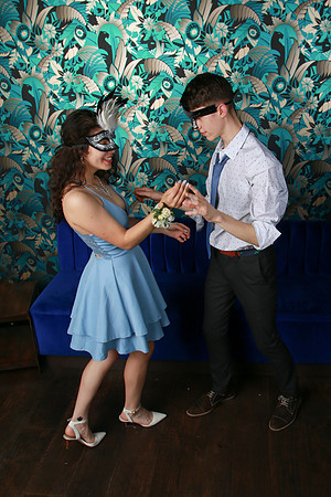 PROM 2019-8884