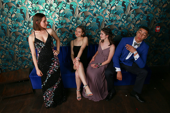 PROM 2019-8906