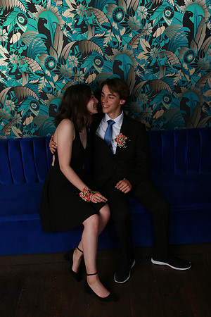 PROM 2019-8694
