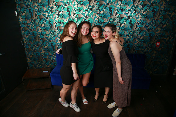 PROM 2019-8979